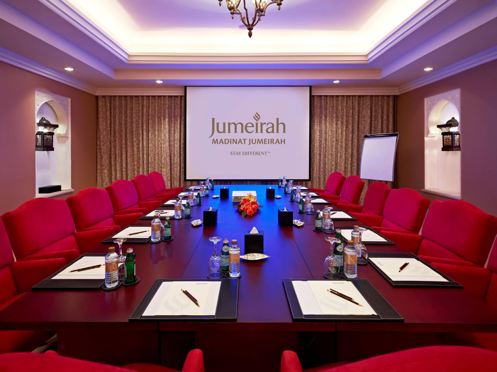 فندق جميرا ميناء السلام دبي المظهر الخارجي الصورة Meeting room