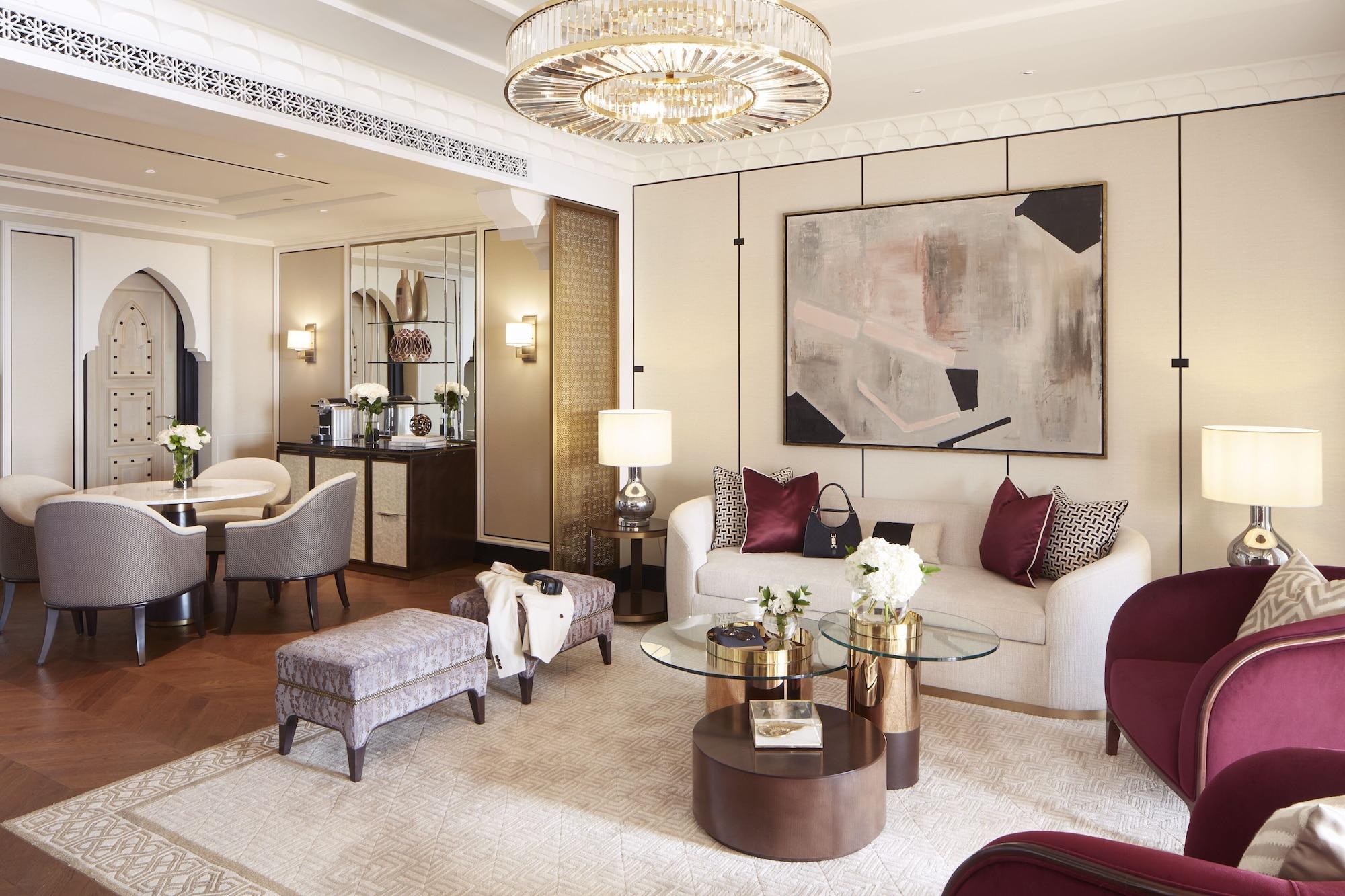 فندق جميرا ميناء السلام دبي المظهر الخارجي الصورة A suite at the Ritz-Carlton, DIFC