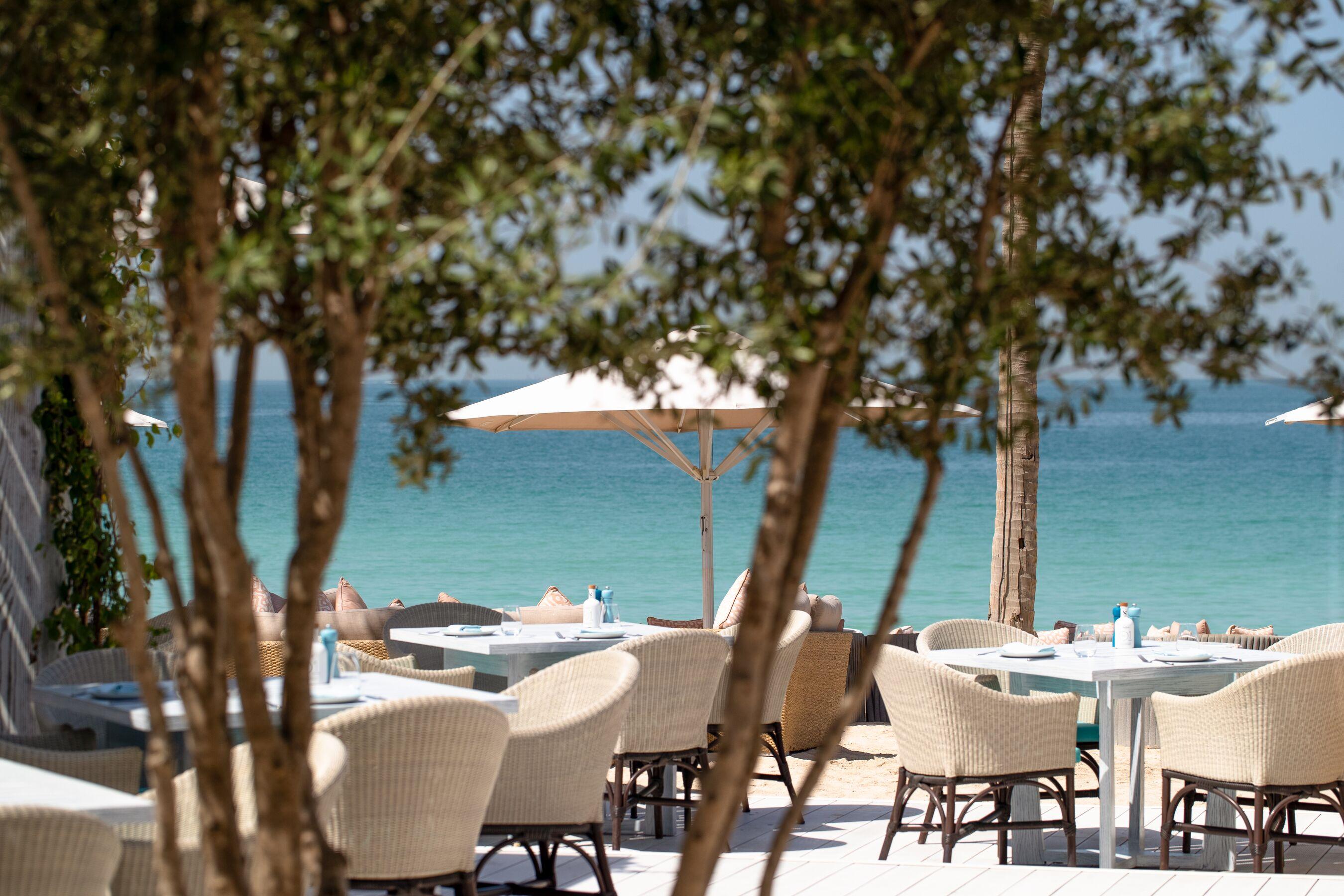 فندق جميرا ميناء السلام دبي المظهر الخارجي الصورة Beach at the Four Seasons Hotel
