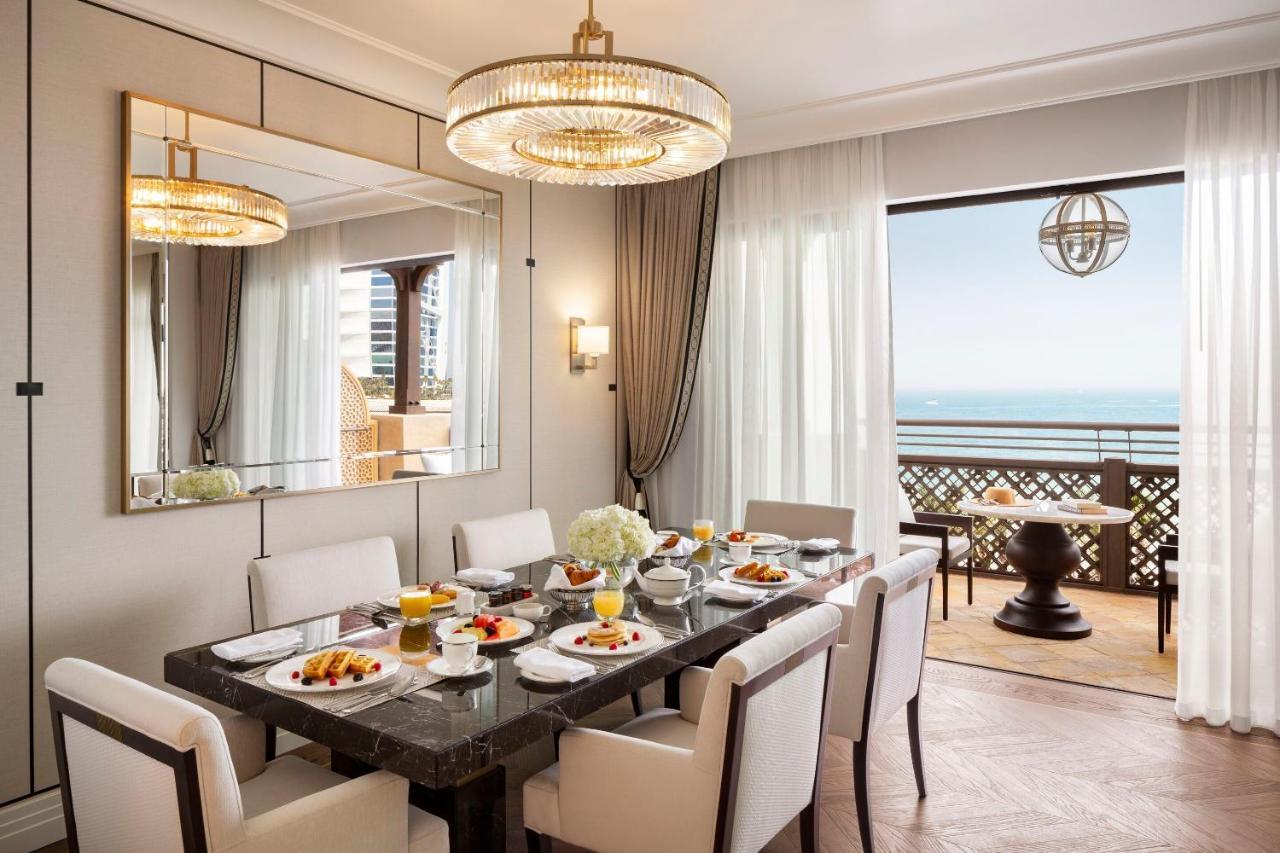 فندق جميرا ميناء السلام دبي المظهر الخارجي الصورة A dining room at the Four Seasons Hotel