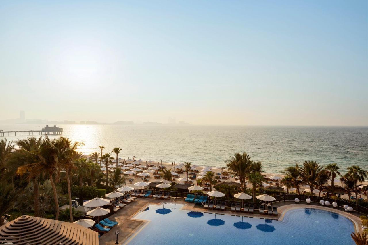 فندق جميرا ميناء السلام دبي المظهر الخارجي الصورة The beach at the Jumeirah Beach Hotel