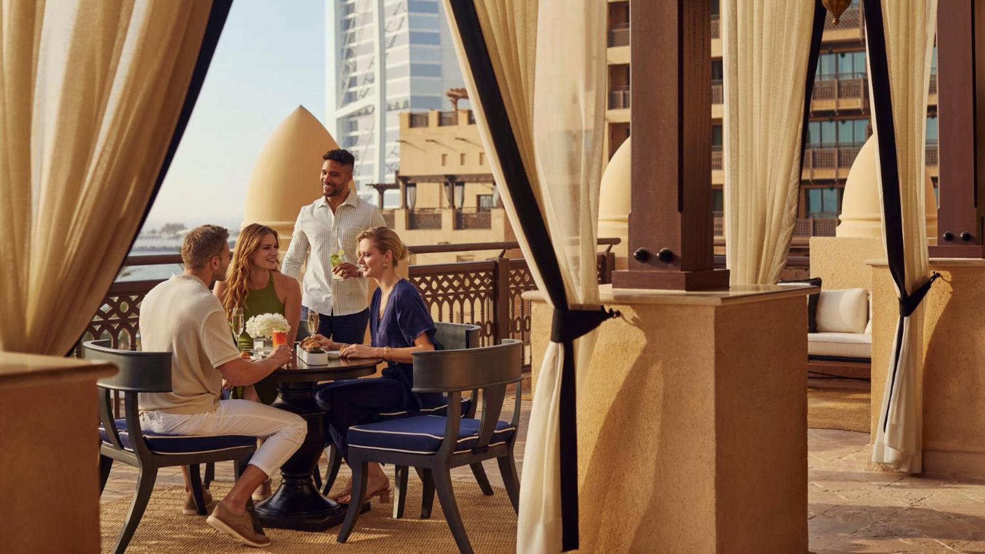 فندق جميرا ميناء السلام دبي المظهر الخارجي الصورة The Terrace Lounge