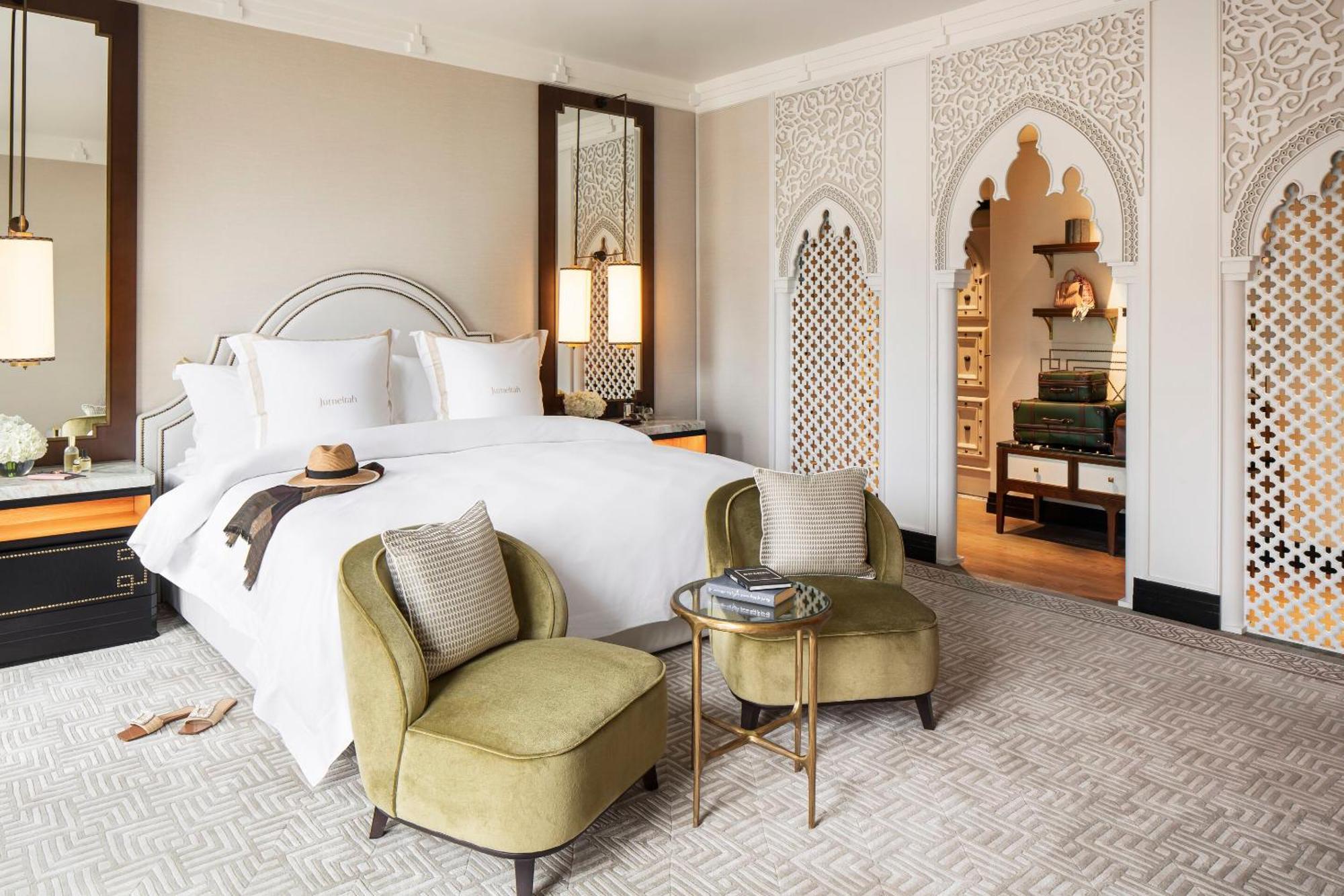 فندق جميرا ميناء السلام دبي المظهر الخارجي الصورة A bedroom at the Four Seasons Hotel